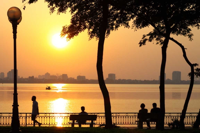 Poetic view of Ho Tay Hanoi